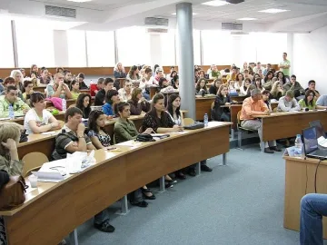 Частен ВУЗ осъди държавата за стипендии