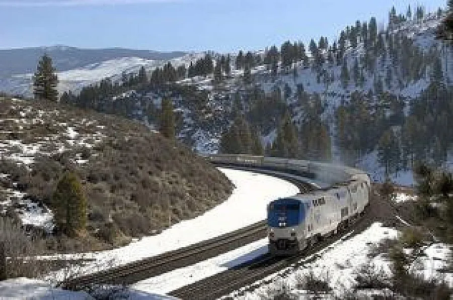 Влак на ужасите фучи 50 километра без спирачки