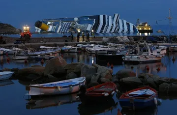 Шестима от "Коста Конкордия" искат $ 460 млн. обезщетение