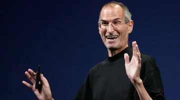 Преди смъртта си Стив Джобс четял писмо от Бил Гейтс