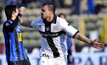 "Сантандер" също чака Божинов