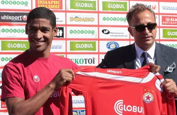 ЦСКА засилва бразилец в "Локо" (Сф)