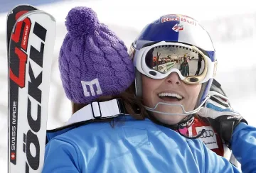 Линдзи Вон взе първата суперкомбинация за сезона