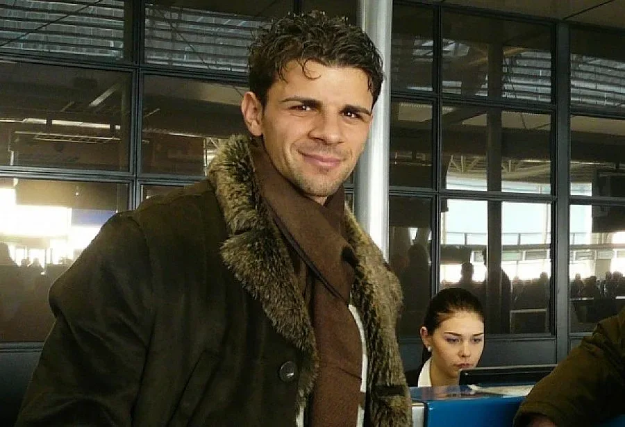 Обраха Вальо Илиев, докато гледа "Барса" - "Реал"