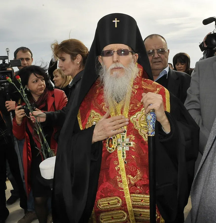 И владиката на Сливен поиска прошка
