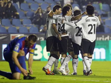 "Валенсия" срещу "Барса" на полуфинал