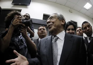 Бивш диктатор на съд за геноцид