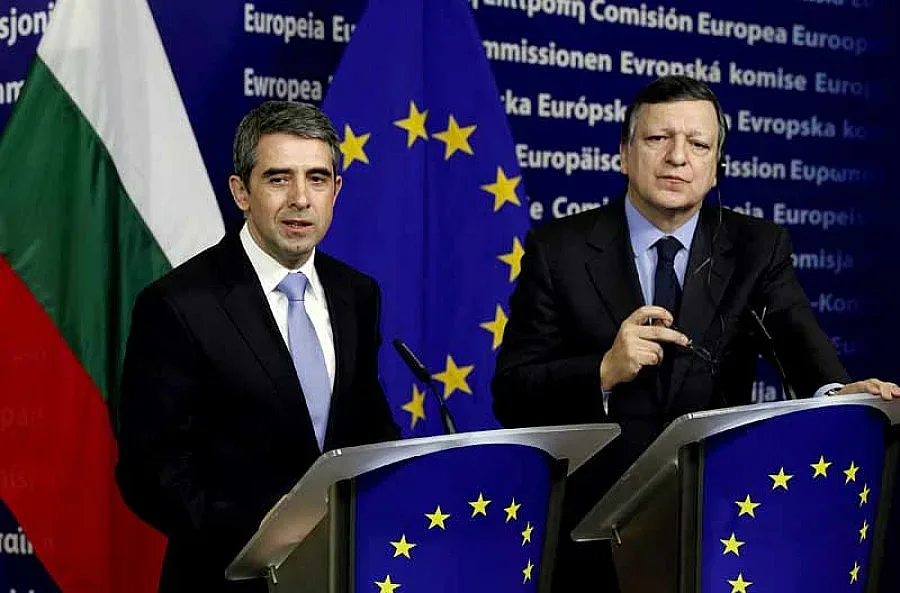 Барозу отказа визита в Давос заради Плевнелиев