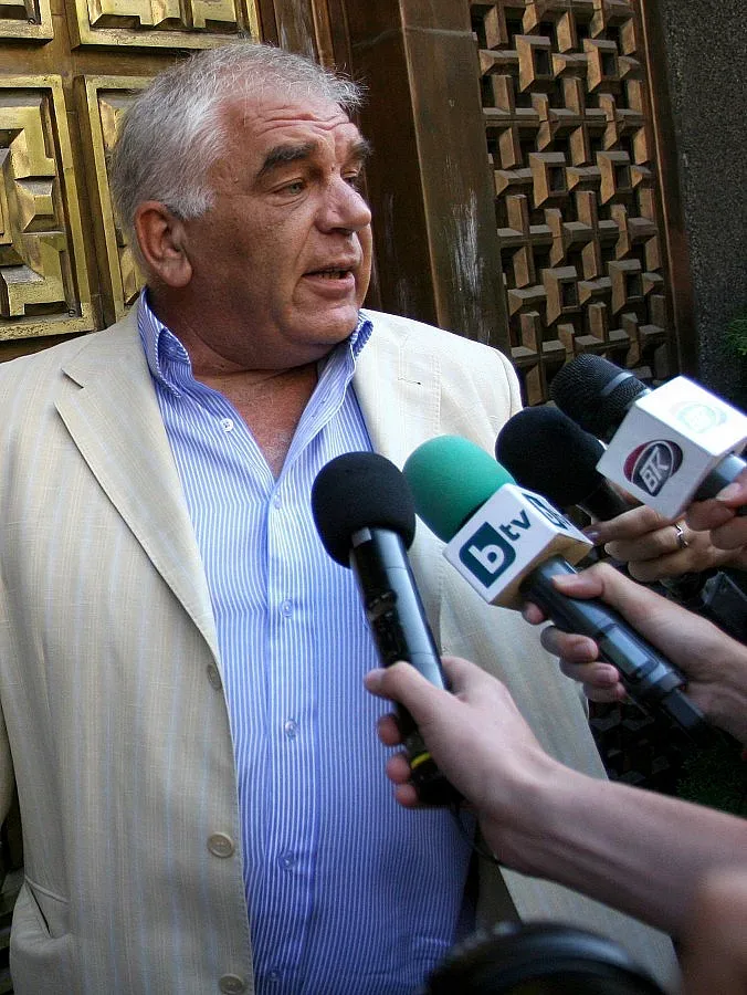 Ваньо Танов не се бои от  бръмбари