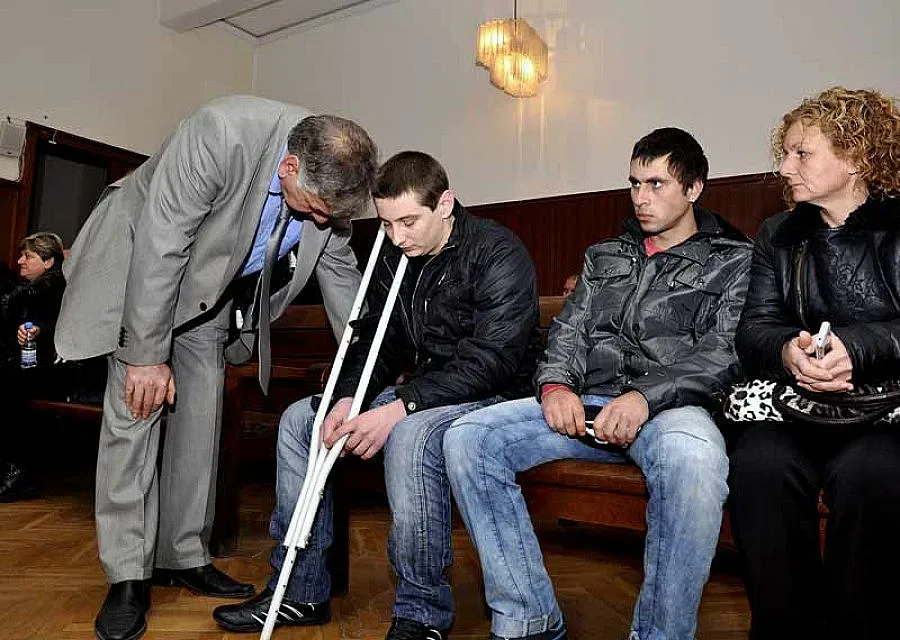 Обвинените за  смъртта на 6-имата в Симеоновград не признават вина