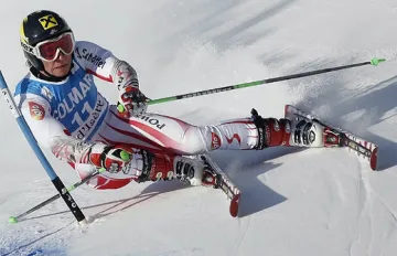 Хиршер първи на нощния слалом в Шладминг