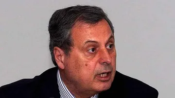 Плащаме данъци и осигуровки без банкови такси 