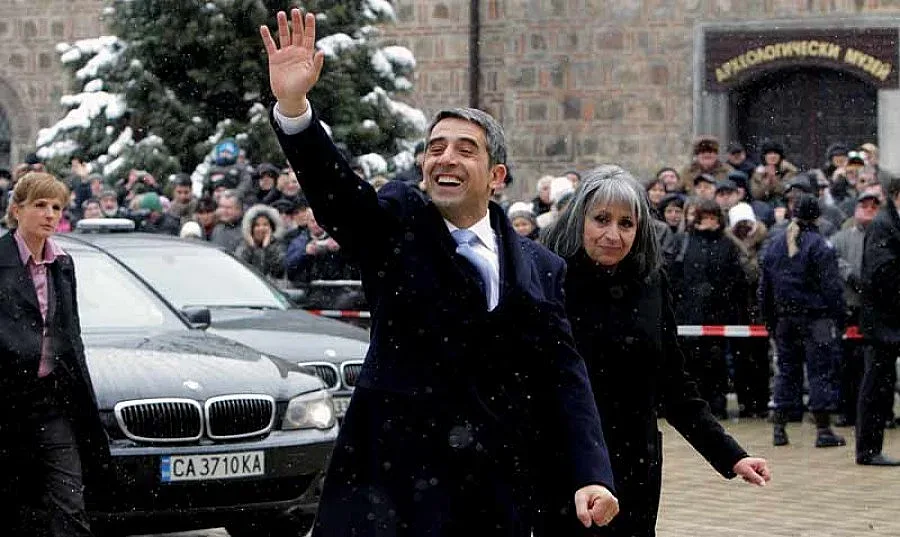 Станишев закусва с Барозу, Плевнелиев обядва 