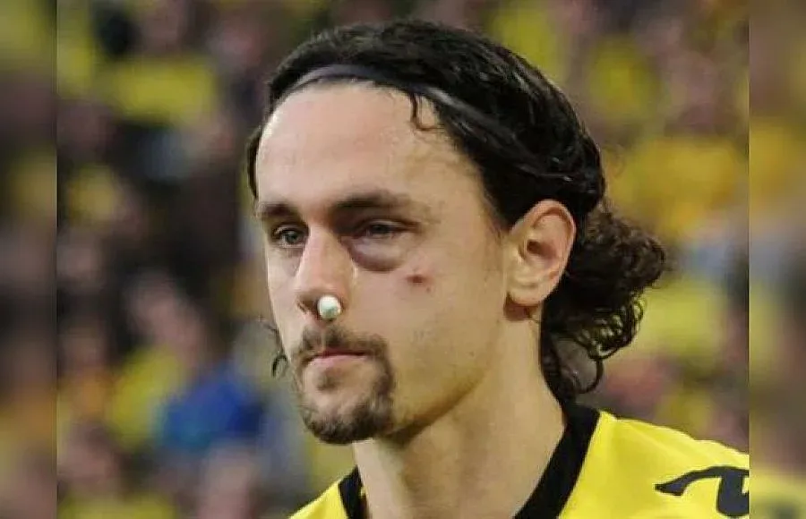 Сръбски национал проспа оргия в дома си