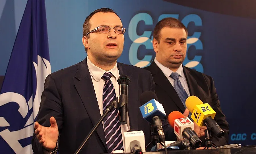 Сините подхванаха Плевнелиев за полицейщината