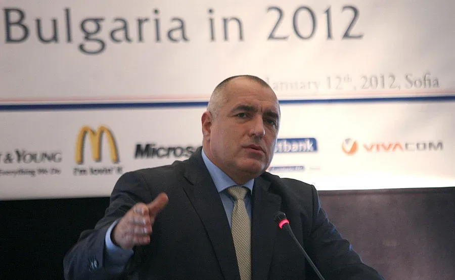 Бойко сяда в стола на пазарджишкия кмет