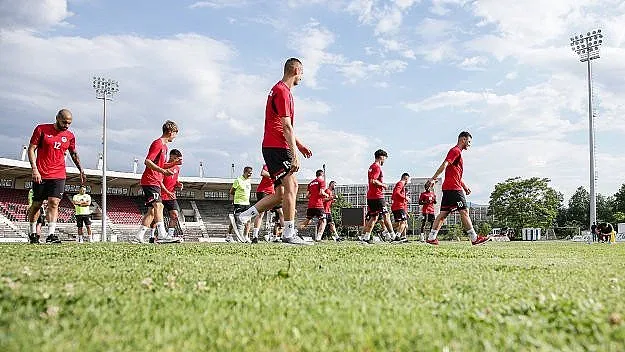 Легендарен клуб в България с нов собственик