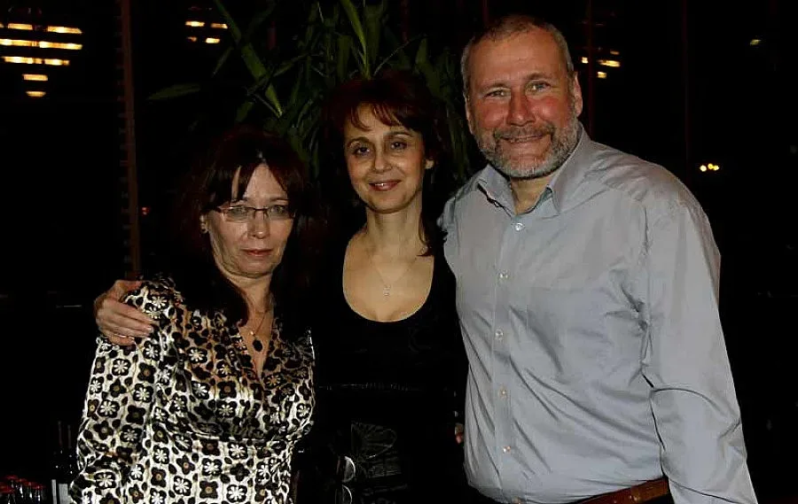 Обич за обич в "Континентал плаза"