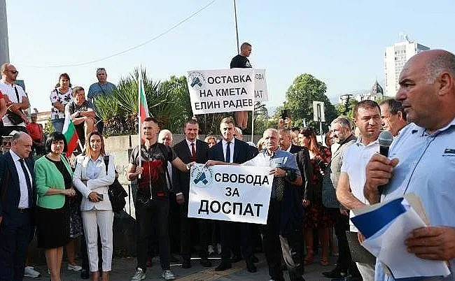 Бунтът срещу кмета на Доспат. Нови разкрития