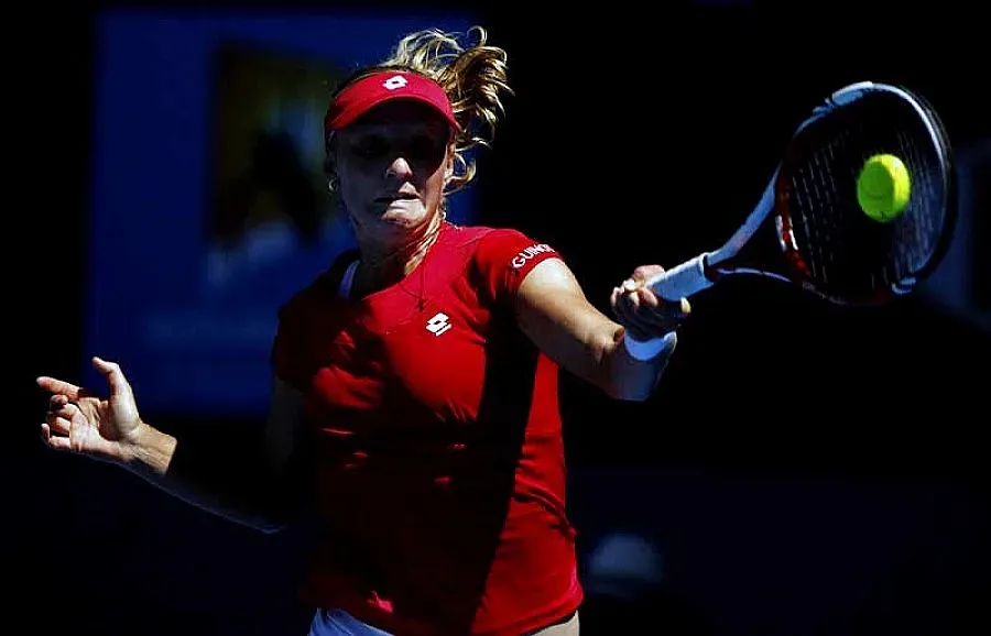 Рускинята Макарова отстрани Серина Уилямс