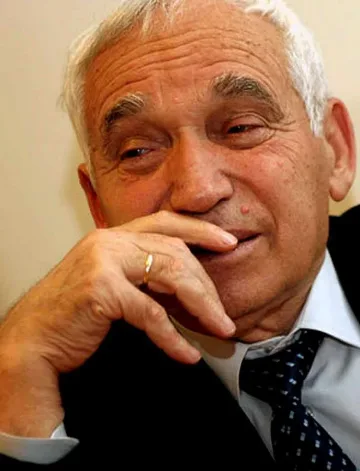 Желю харесва полупрезидентска република