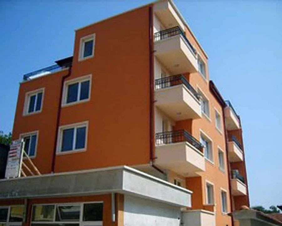 Гурбетчии купуват бясно апартаменти