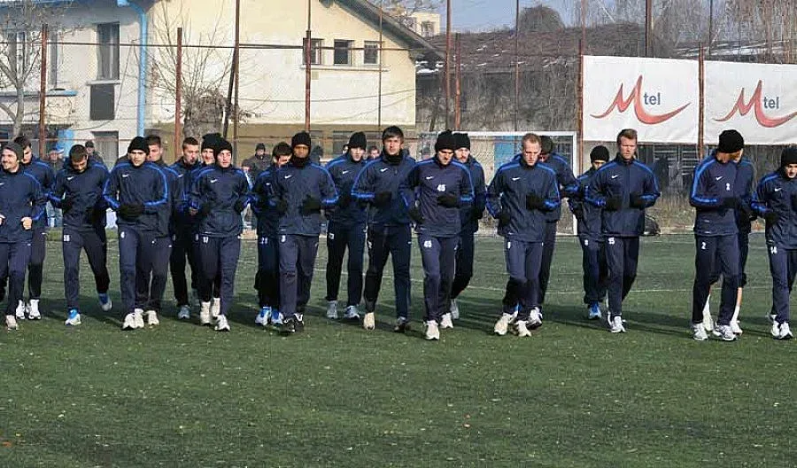 "Левски" спазари трима излишни