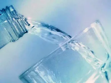 Дебнат за опасна вода в забавачките