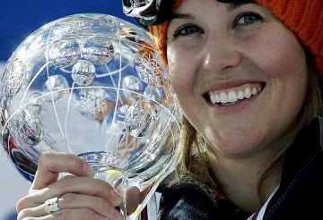 Сноубордистката Сара Бърк почина, имала скъсана артерия