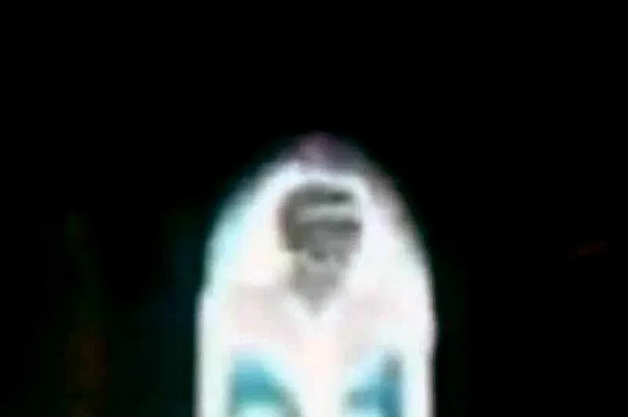 Китайски турист заснел призрака на Лейди Даяна (ВИДЕО)