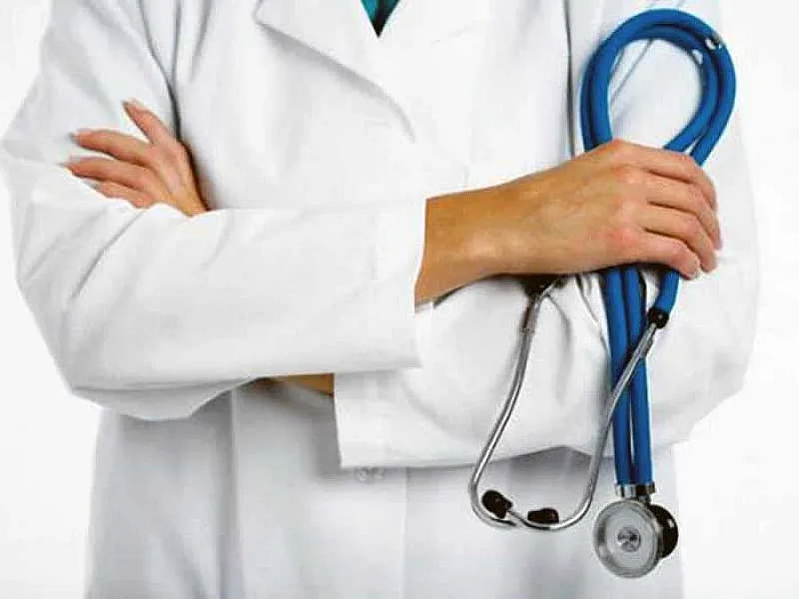 Оправдаха лекарка за мъртво бебе и рушвет