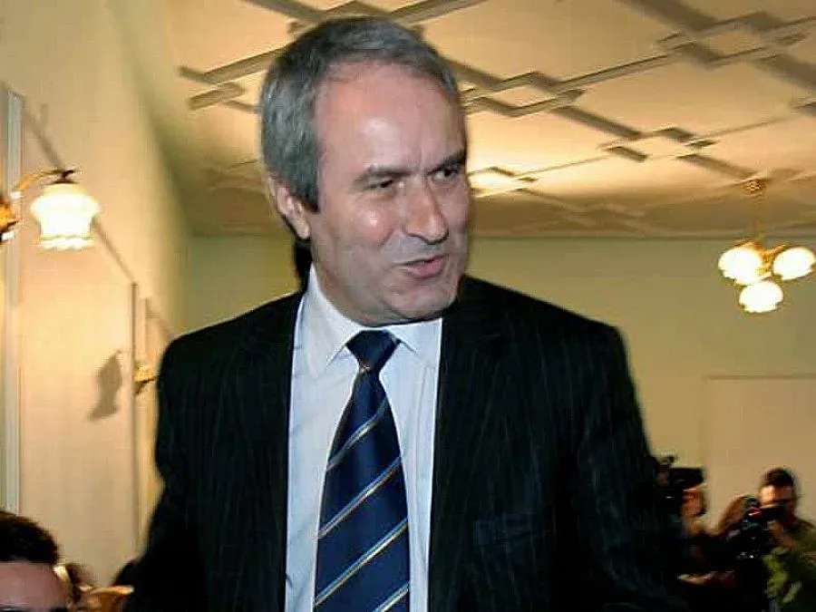 Ексминистър Гайдарски: В парламента има дебили, но няма идиоти