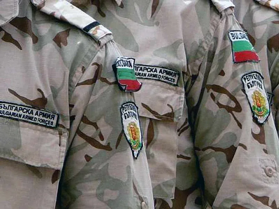 Хората с най-опасна професия ликуват. Увеличиха им заплатите