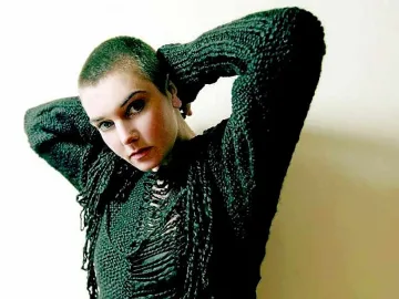 Шиниъд О'Конър влезе в болница