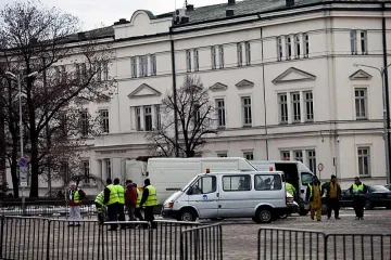 Депутати си искат паркинга