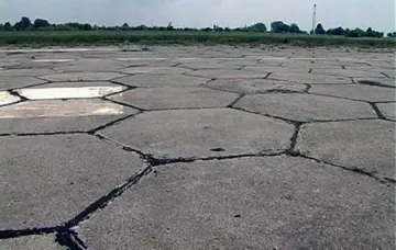 Немци взимат наши летища и пристанища