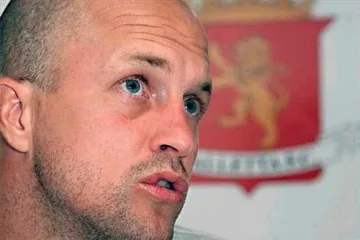 Кройф пак препъна "Левски"