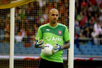 "Твенте" намери наследник на Ники Михайлов