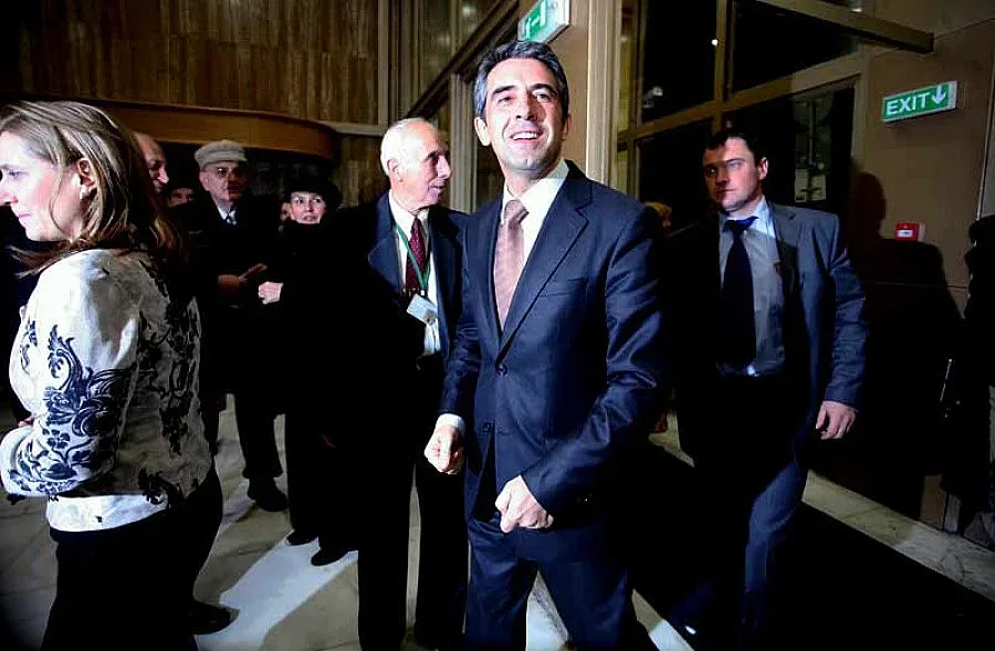 Затварят за президента центъра на София