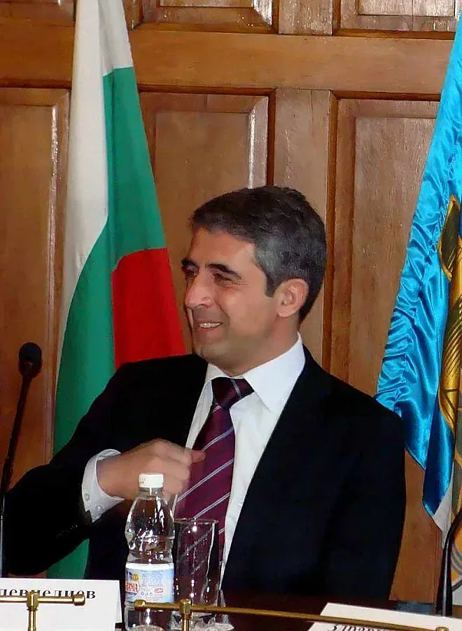 НЦИОМ: Всеки президент тръгва с висок рейтинг