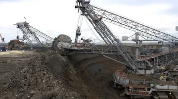 Шефове и синдикати се разминават за броя на стачкуващите