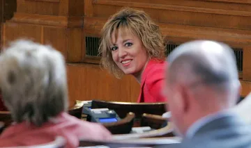 Червените се стягат за избори