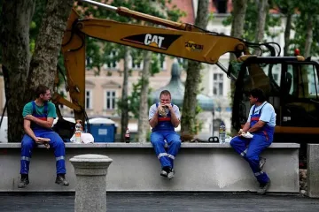 Словенци измамиха 25 наши строители