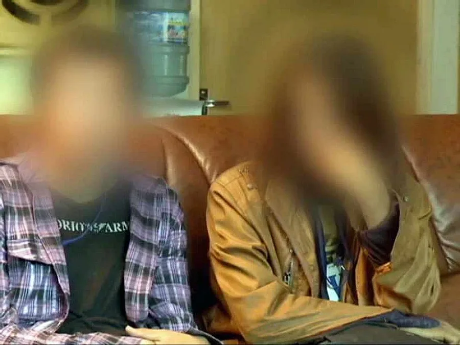 Зарибяват момчета за сексроби