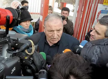 Италианци смениха Пената с анонимник