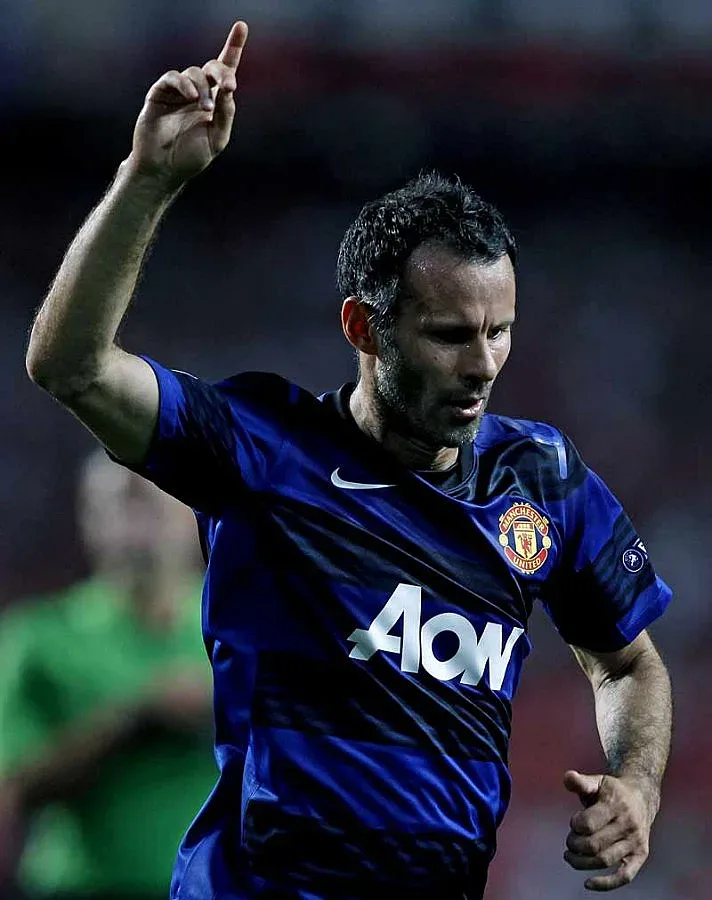 Сър Алекс спря Гигс за Уелс