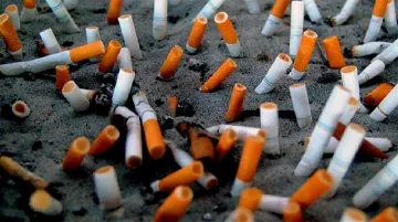 Пушачите хвърлят цигарите, скъпи са им