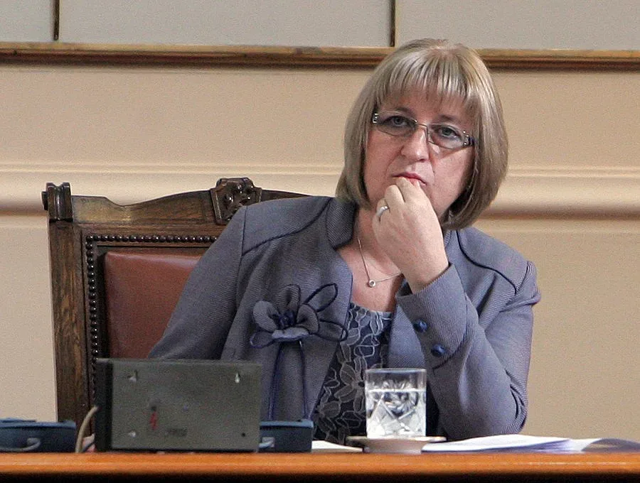 Цачева: Касата на "Атака" е в парламента