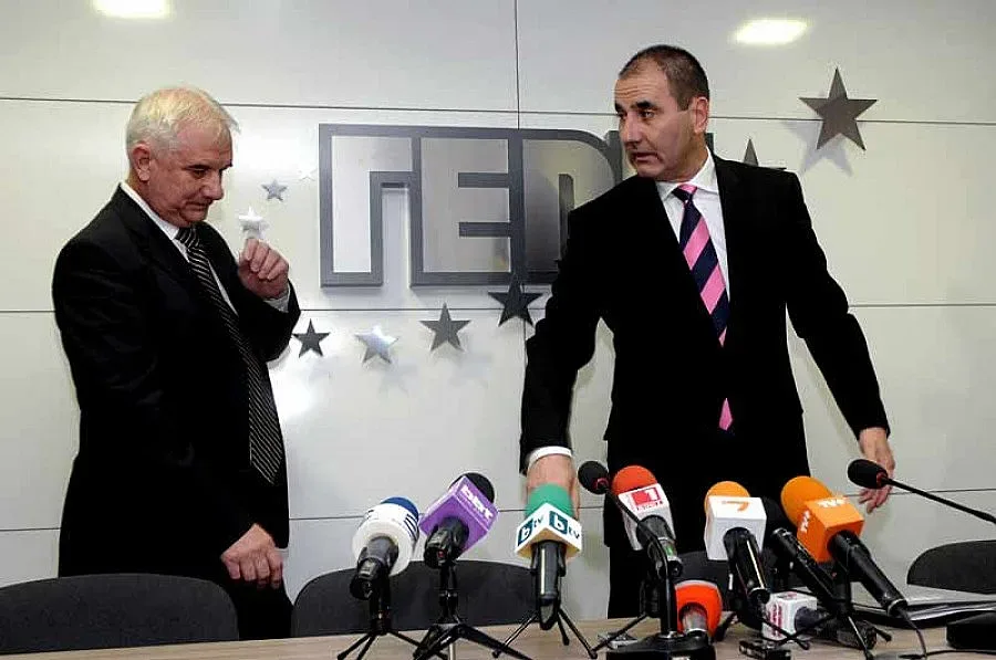 Разнобой в ГЕРБ кой да води общинарите