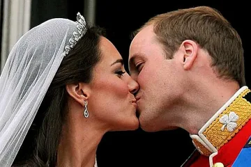 Мухоловка и очила с рога за Уилям и Кейт